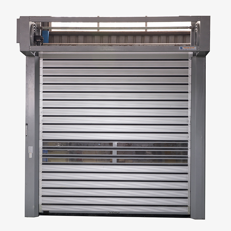 Perché scegliere una porta rapida per moderni impianti industriali?